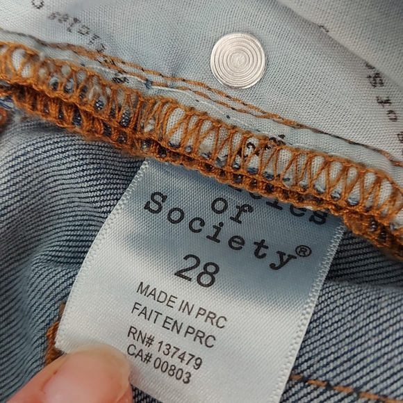 ARTICLES OF SOCIETY Carly Cropped Skinny Jeans - Picture 8 of 9